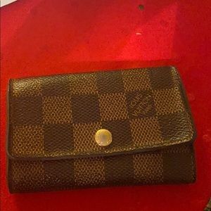 Louis Vuitton 6 Key Holder